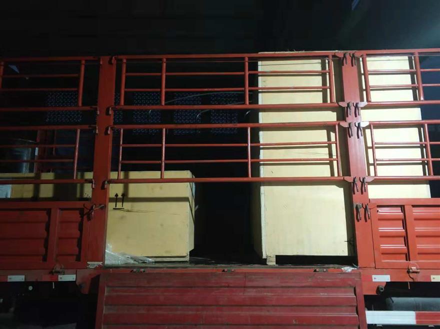 213365011451346769.jpg 凱潛濾油機雙級真空設備送貨達到客戶工廠