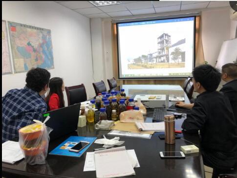 厄瓜多爾客戶(hù)考察1 (3).jpg 厄瓜多爾客戶(hù)來(lái)渝考察凱潛廢機(jī)油過(guò)濾設(shè)備
