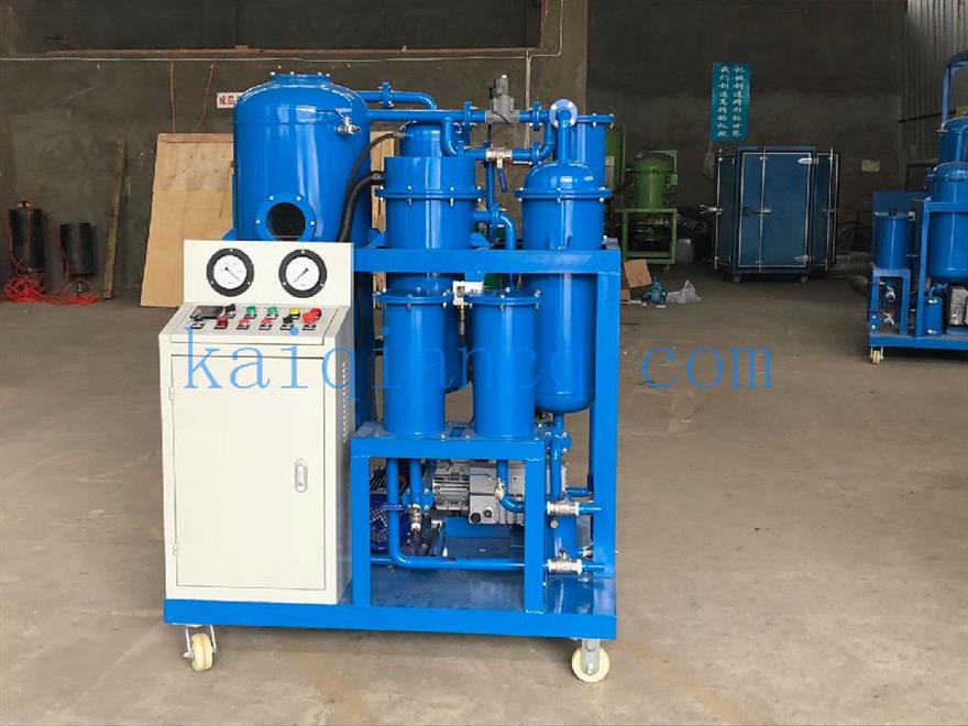 22 (2).jpg 喀麥隆客戶訂購的單級真空濾油機裝箱現場