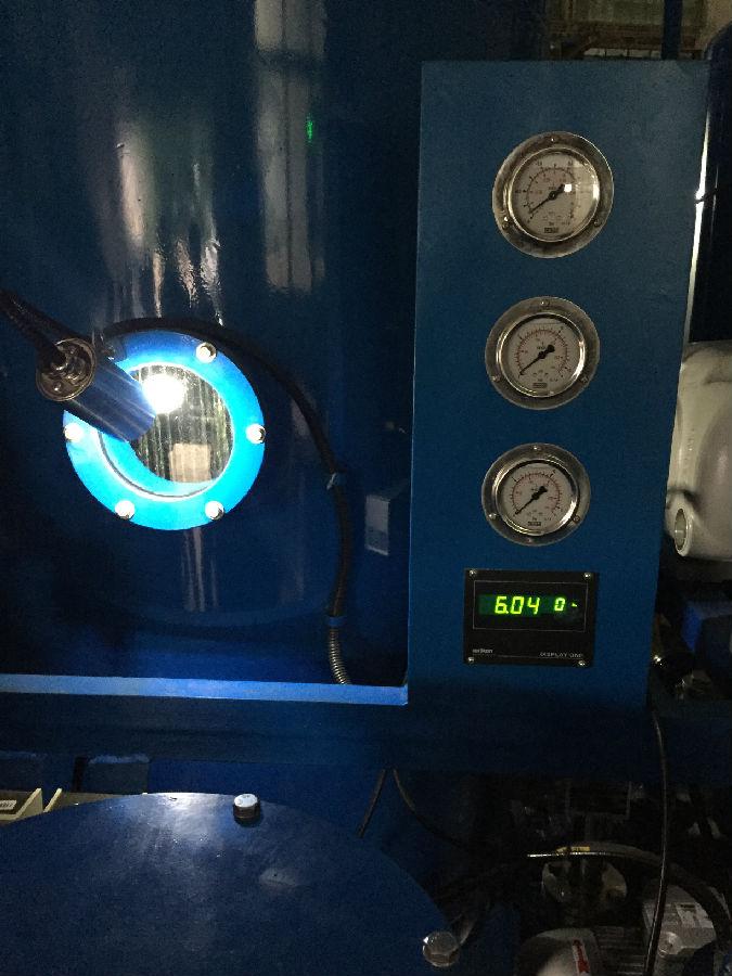 高真空濾油機(jī).JPG _首創(chuàng)高真空濾油機(jī)消泡系統(tǒng)