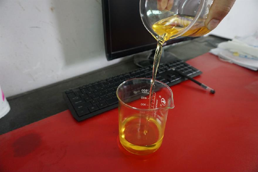 07基礎(chǔ)油溶劑萃取.JPG 廢油過濾設(shè)備中NMP復合溶劑抽提精制優(yōu)勢特點