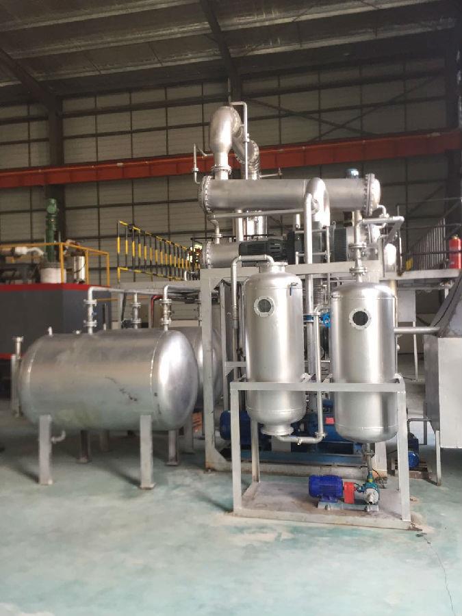 使用圖.jpg 杭州廢油過濾企業(yè)短程分子蒸餾設備現(xiàn)場使用圖